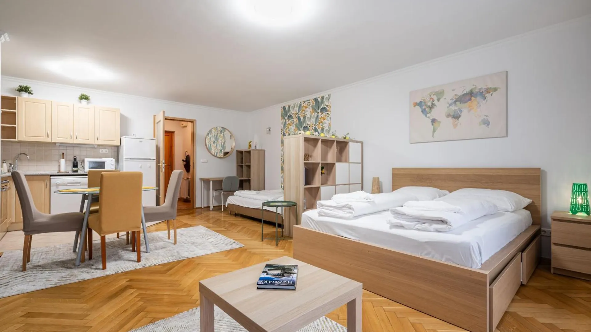 Appartamento Moonlit Muse Studio Home Budapest